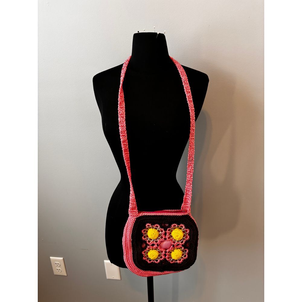 Handmade Crochet Floral‎ Mini Crossbody Bag Black Pink Yellow Daisy Pattern